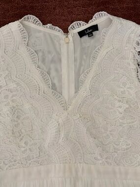 Lulu's Ivory Lace V-Neck Bridal Dress